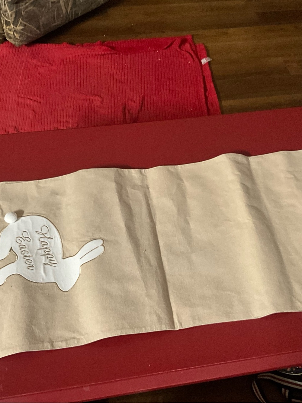 Easter table runner - Picture 2 of 9